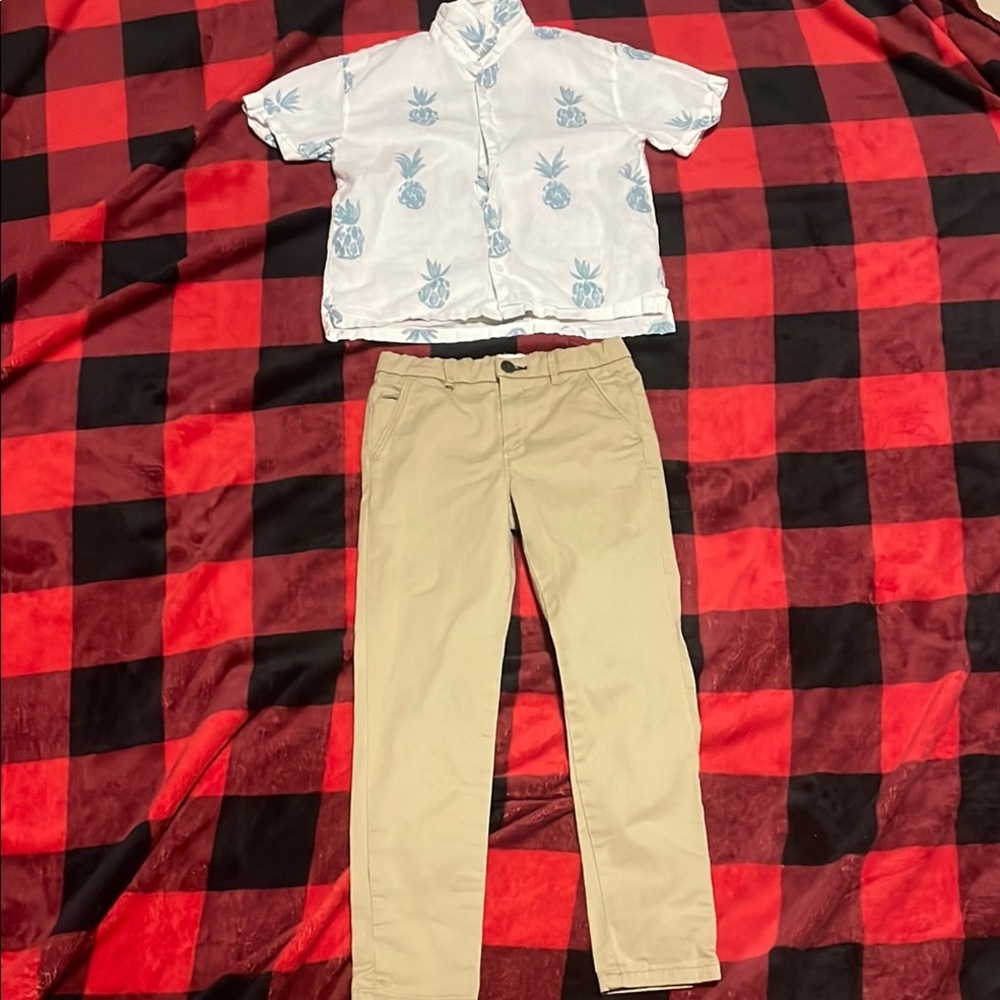 Zara boys Blue Pineapple Print Shirt and Tan Pants Set size 8